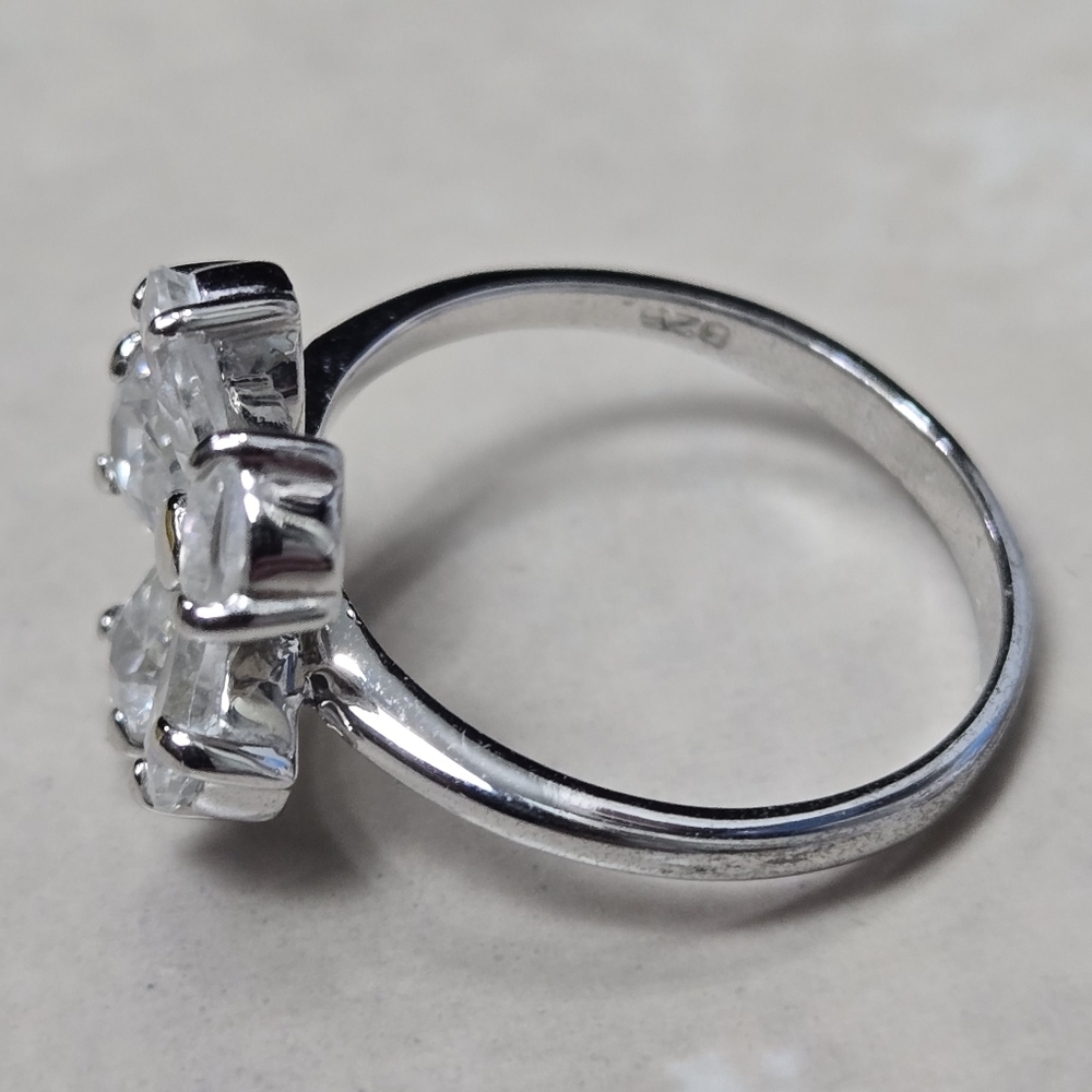 Sterling Silver 925 Rhinestones Floral Ring Size 6 Weigt 2g - Picture 9 of 17